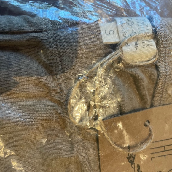 The Everyday Legging in Mushroom - Picture 2 of 4